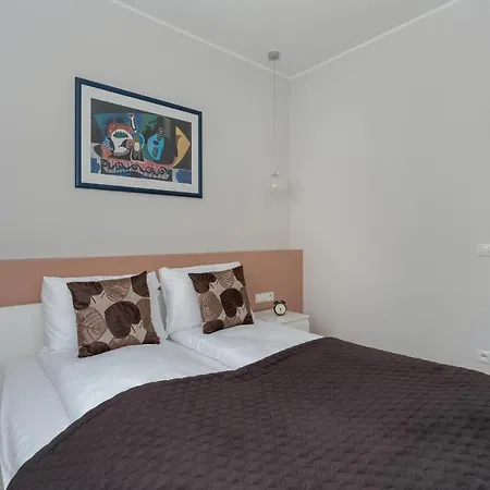 Trendy Polna In By Renters *