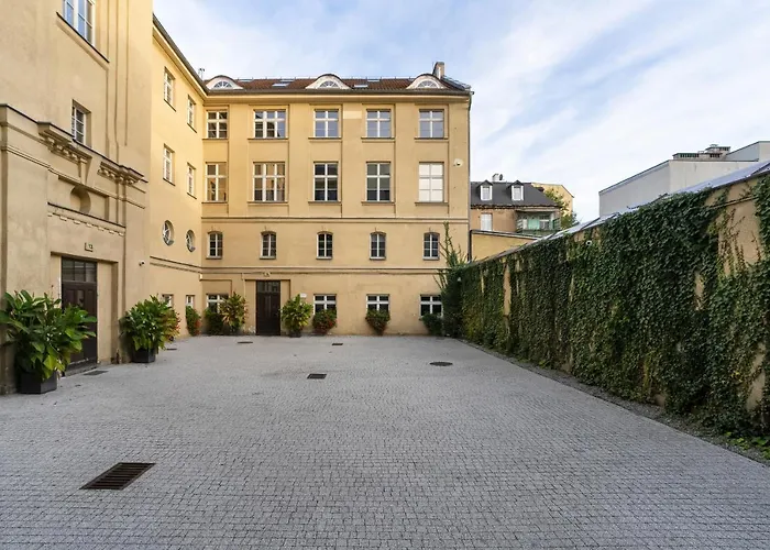 Apartamento Trendy Polna In By Renters